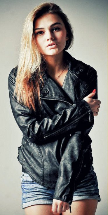 Проститутка Киева Кристина, с 3 размером сисек - большое фото