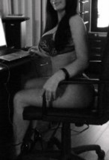 Проститутка Киева Наташа, путана брюнетка - большое фото