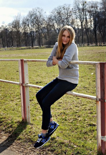 Проститутка Киева Алена, с 3 размером груди - большое фото