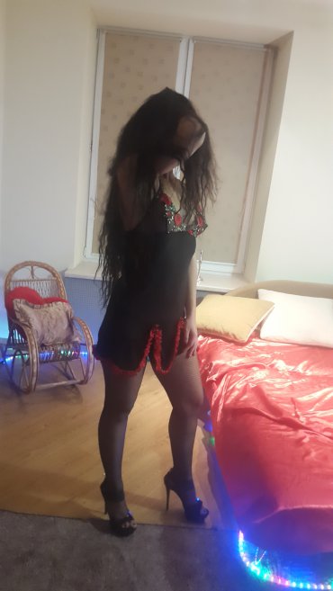 Проститутка Киева Оленька, секс на улице Крещатик - большое фото