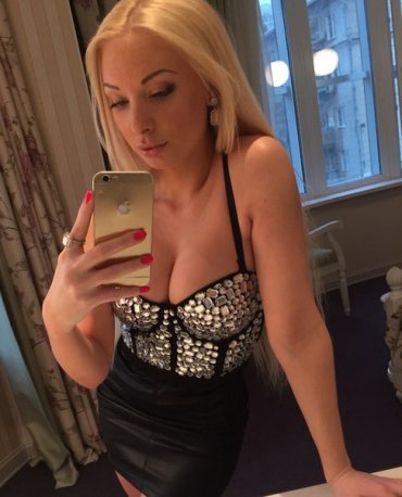Проститутка Киева Саша, работает на улице Оболонський проспект - большое фото