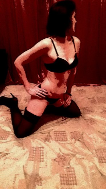 Проститутка Киева Вика массажик, секс на улице Оболонский проспект - большое фото