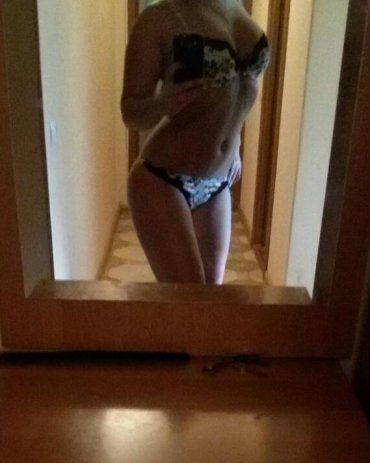 Проститутка Киева Вика массажик, снять за 600 грн в час - большое фото