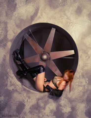 Проститутка Киева Соня, с 3 размером груди - большое фото