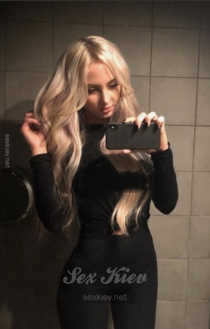 Проститутка Киева Оля, работает на улице Гарматная - большое фото
