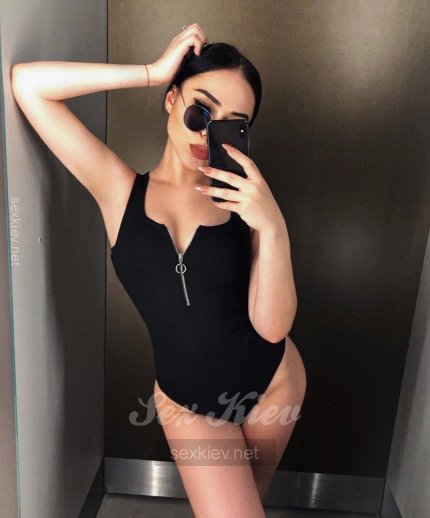 Проститутка Киева СТЕЛЛА, индивидуалка работает у метро Дворец Украина - большое фото