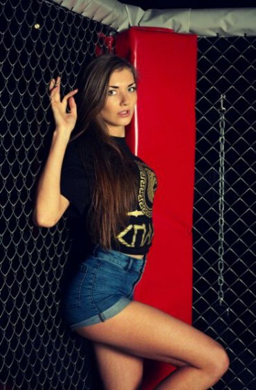 Проститутка Киева Маша, с 2 размером груди - большое фото