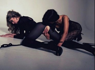 Проститутки Киева: Анастасия  лежит - большое фото