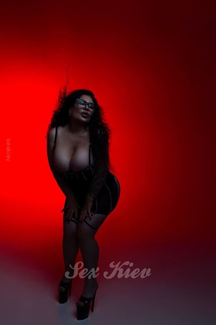 Проститутка Киева ВераНика
, шлюха шатенка - большое фото