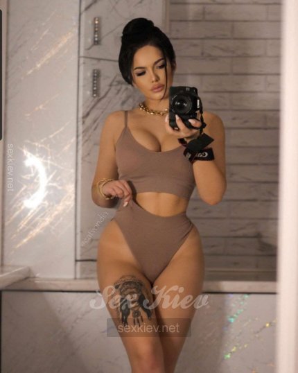 Проститутка Киева Карина, позвонить по телефону 0**7747474 - большое фото