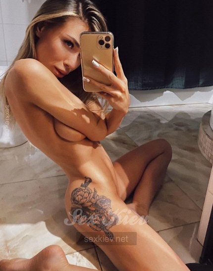 Проститутка Киева Каролина, снять за 3000 грн в час - большое фото