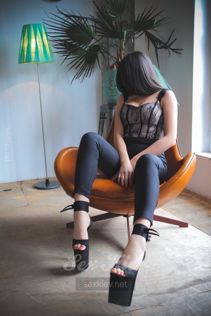 Проститутка Киева Стелла, с 2 размером сисек - большое фото