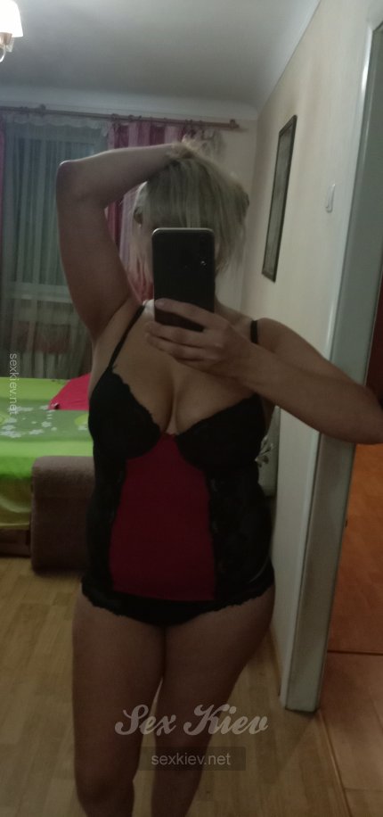 Проститутка Киева Ника   , с 3 размером сисек - большое фото