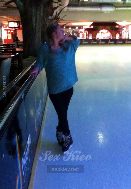 Проститутки Киева: Полина лежит - большое фото