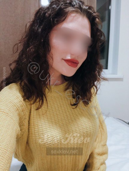 Проститутка Киева РЕНАТА, индивидуалка принимает у метро Берестейская - большое фото