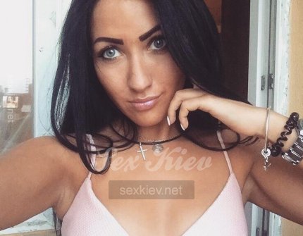 Проститутка Киева Алина, секс на улице бульвар Леси Украинки - большое фото