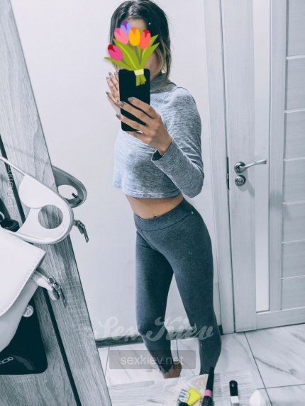 Проститутка Киева Катя, эта инди шатенка - большое фото