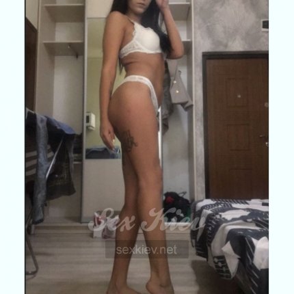 Проститутка Киева Диана, с 2 размером сисек - большое фото