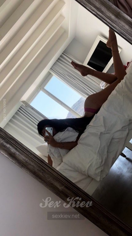 Проститутка Киева Юлия, с 1 размером сисек - большое фото