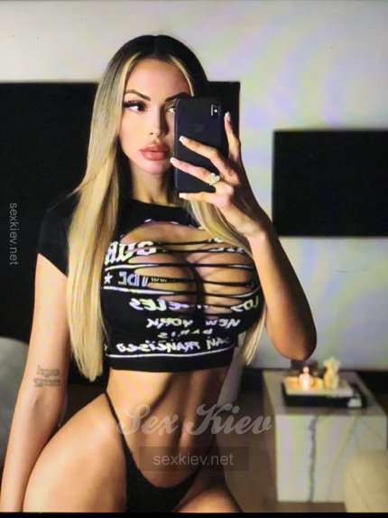 Проститутка Киева Машенька, с 3 размером груди - большое фото