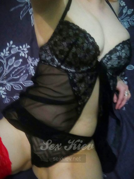 Проститутка Киева Арина, индивидуалка обслуживает у метро Левобережная - большое фото