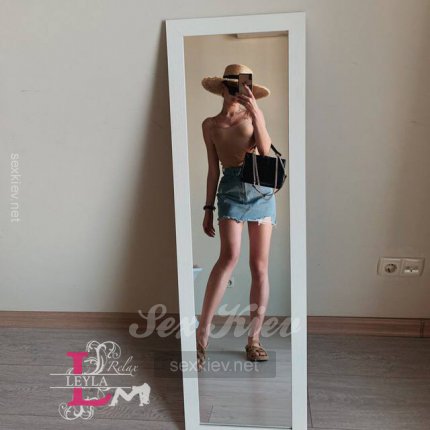 Проститутка Киева Крисс, ей 20 лет - большое фото