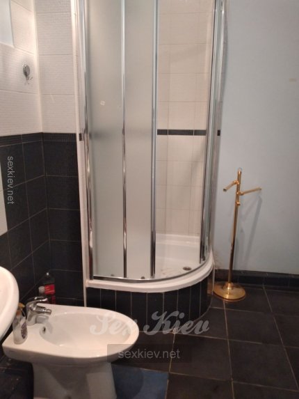 Проститутка Киева Есть место для раба, такие девочки на сайте по 3000 грн - большое фото