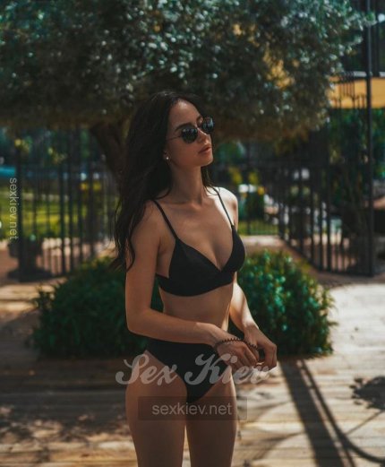 Проститутка Киева Александра, индивидуалка принимает у метро Позняки - большое фото