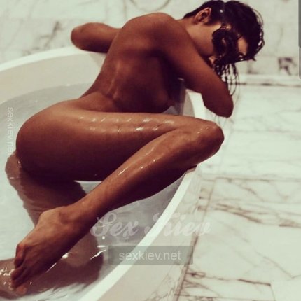 Проститутка Киева Ника, с 3 размером груди - большое фото