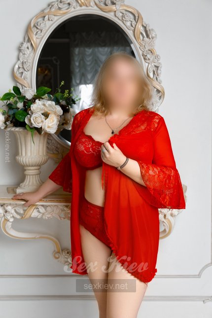 Проститутка Киева Инга, секс на улице Героев Днепра - большое фото