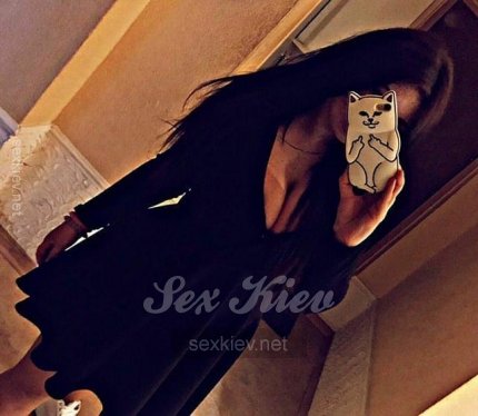 Проститутка Киева Victoria , секс на улице бульвар Леси Украинки - большое фото