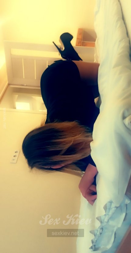 Проститутка Киева Виктория , с 5 размером сисек - большое фото