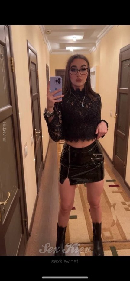 Проститутка Киева Ева, с 3 размером груди - большое фото