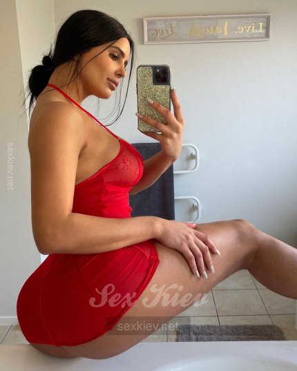 Проститутка Киева Вика , интим услуга