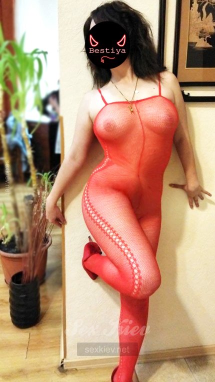 Проститутка Киева Яна, индивидуалка обслуживает у метро Дворец спорта - большое фото