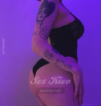 Проститутка Киева Карина, работает на улице Бульвар Леси Украинки - большое фото