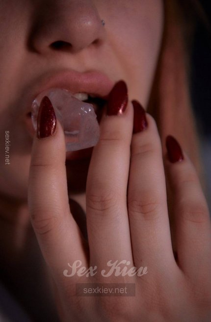 Проститутка Киева Виктория , с 3 размером сисек - большое фото