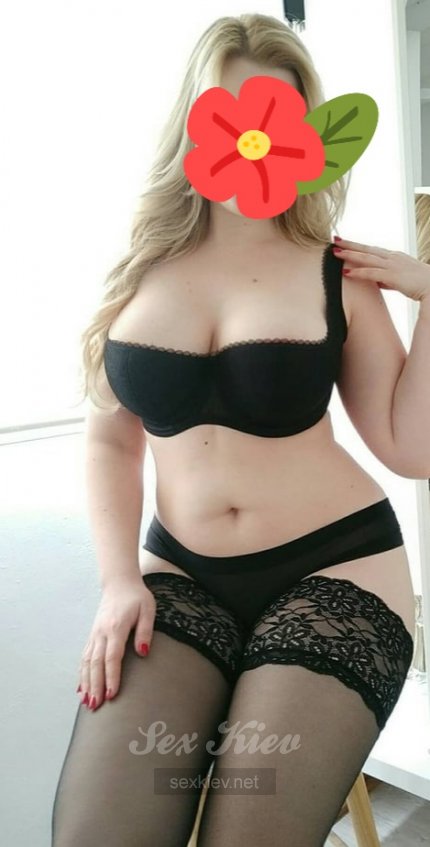 Проститутка Киева Алена, с 3 размером груди - большое фото