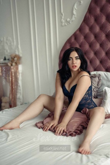 Проститутка Киева Марго, путана брюнетка - большое фото