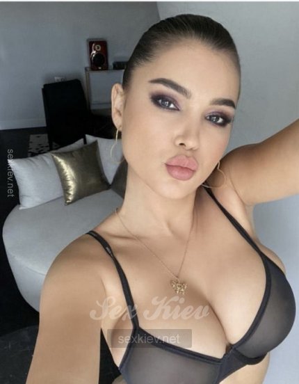 Проститутка Киева Кристина, девушке 19 лет - большое фото