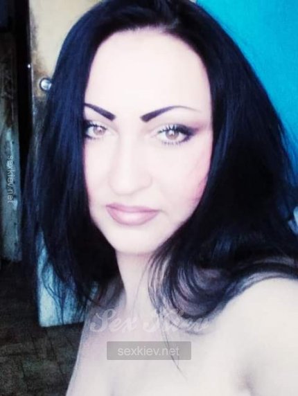 Проститутка Киева Ника, индивидуалка принимает у метро Вокзальная - большое фото