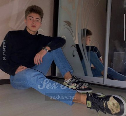 Проститутка Киева Максим , возрастом 18 лет - большое фото