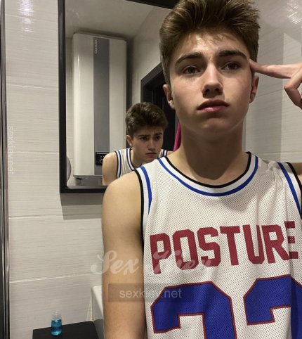 Проститутка Киева Максим , с 1 размером сисек - большое фото