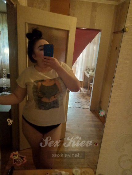 Проститутка Киева Валерия НЕ САЛОН, возрастом 20 лет - большое фото