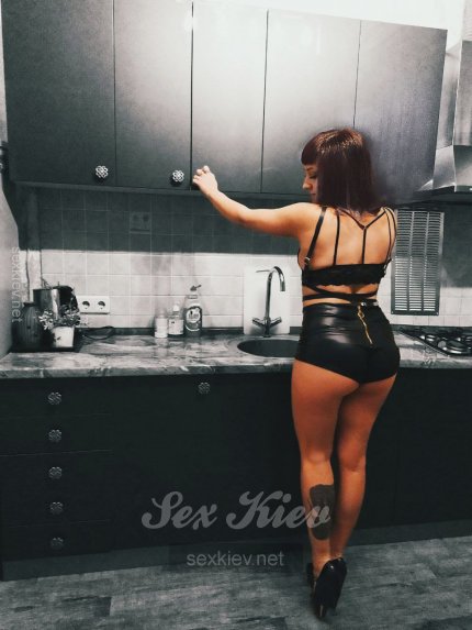 Проститутка Киева Ким, индивидуалка принимает у метро Арсенальная - большое фото