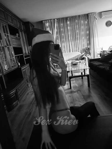 Проститутка Киева Маша , секс на улице Радужная - большое фото