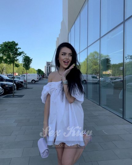 Проститутка Киева Женя, индивидуалка обслуживает у метро Почтовая площадь - большое фото