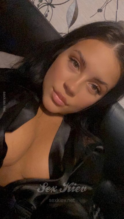 Проститутка Киева Рита нет, работает на улице ДегтярнаяГончара или Саксаганского Не салон - большое фото