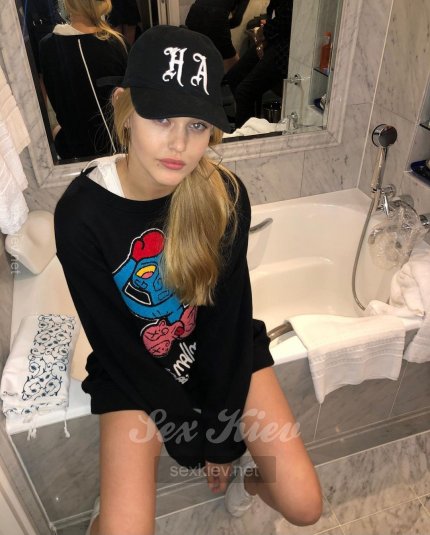 Проститутка Киева  Только ночь, работает на улице Григоренка - большое фото