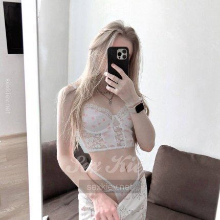 Проститутка Киева Алёна, ей 20 лет - большое фото